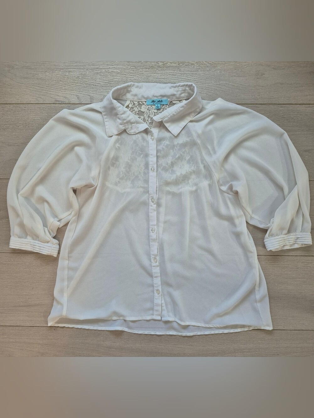 Cream Lqce Back Button Up Blouse